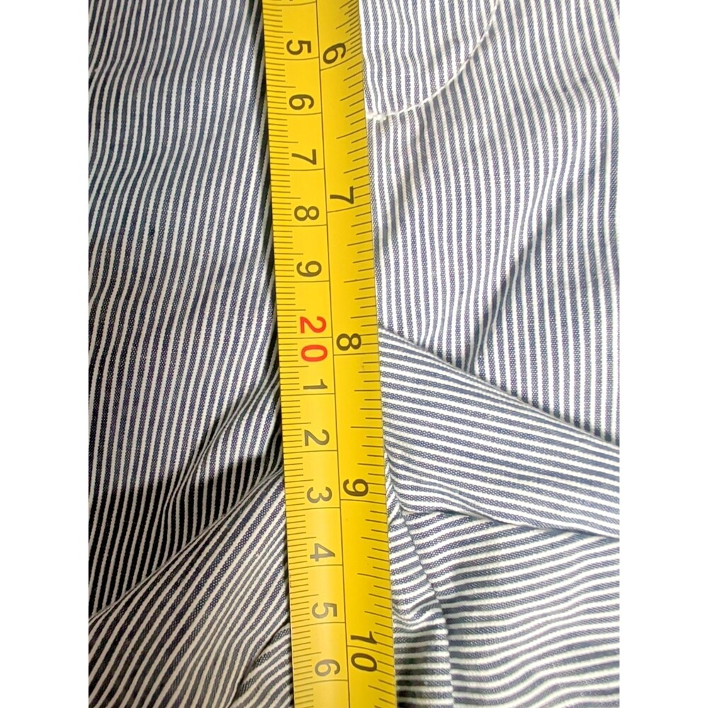 Tommy Hilfiger Blue White Pinstripe Shorts Womens 6 Flat Front Preppy Nautical - Picture 11 of 12